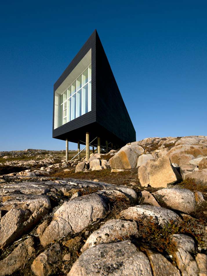 Fogo-island-saunders-architecture-yatzer-6