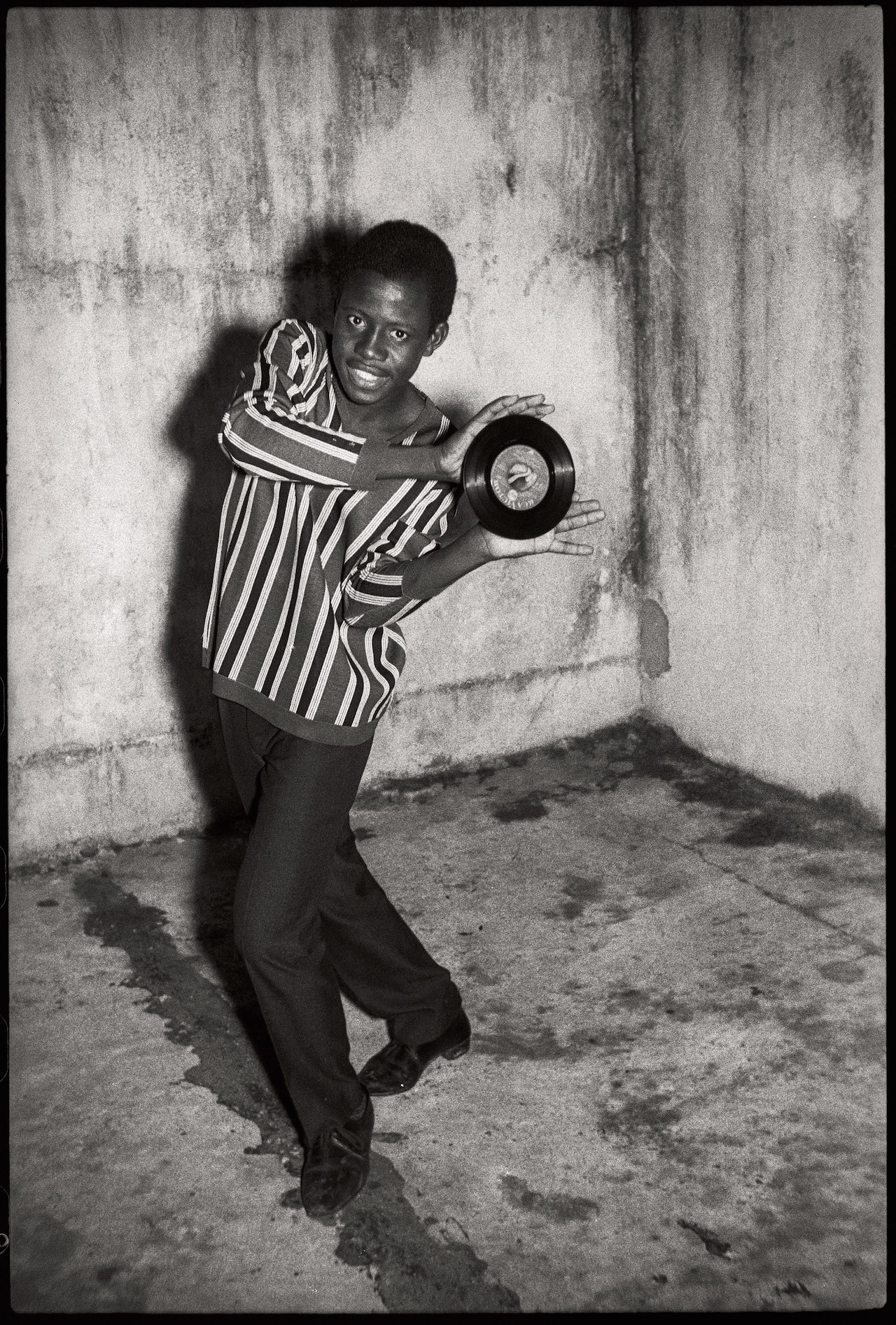 Juxtapoz Magazine - Malick Sidibé Retrospective &quot;Mali Twist&quot; in Paris