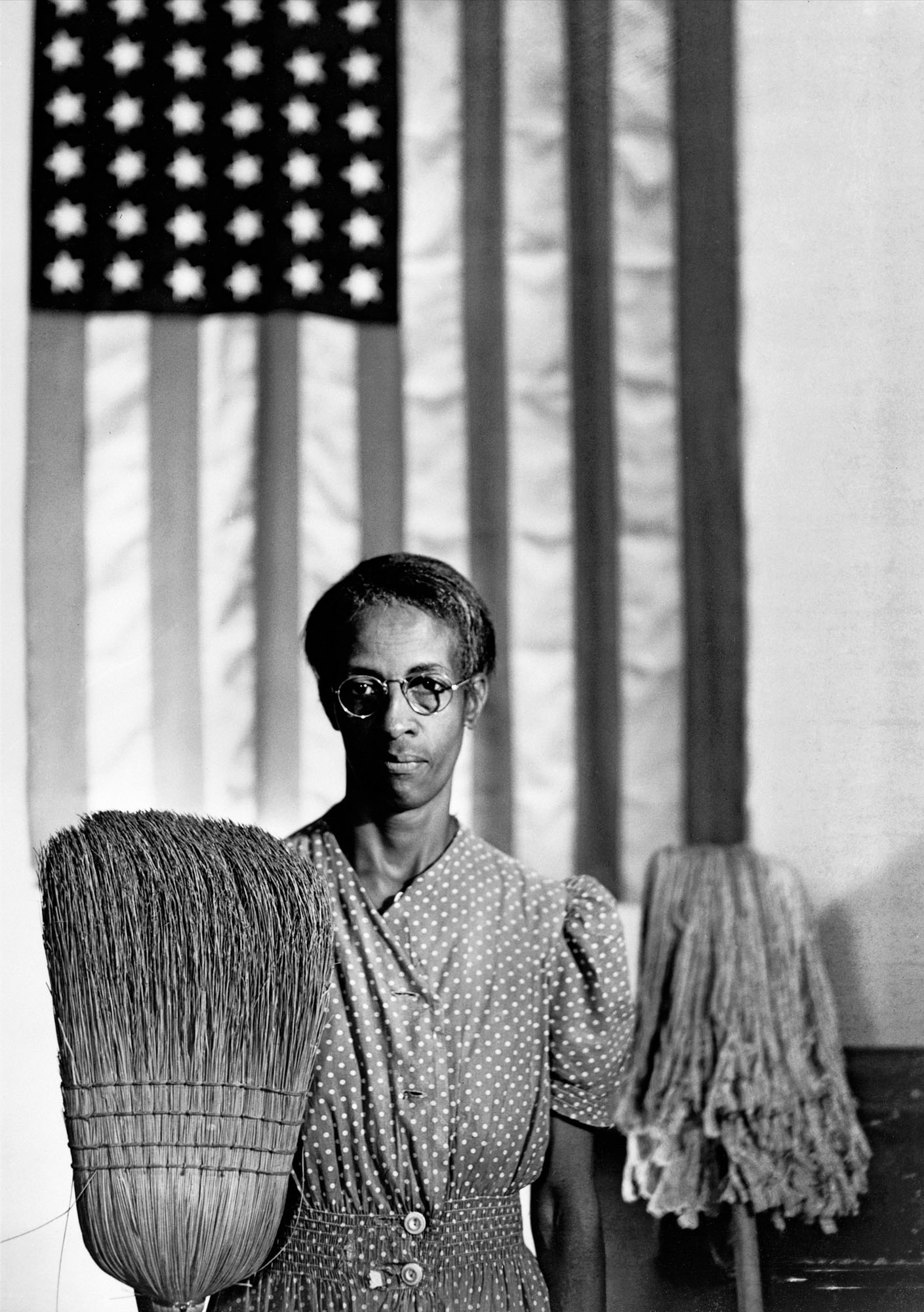 American Gothic, Washington D.C., 1942. Photograph by Gordon Park s . Courtesy of and copyright The Gordon Parks Foundation