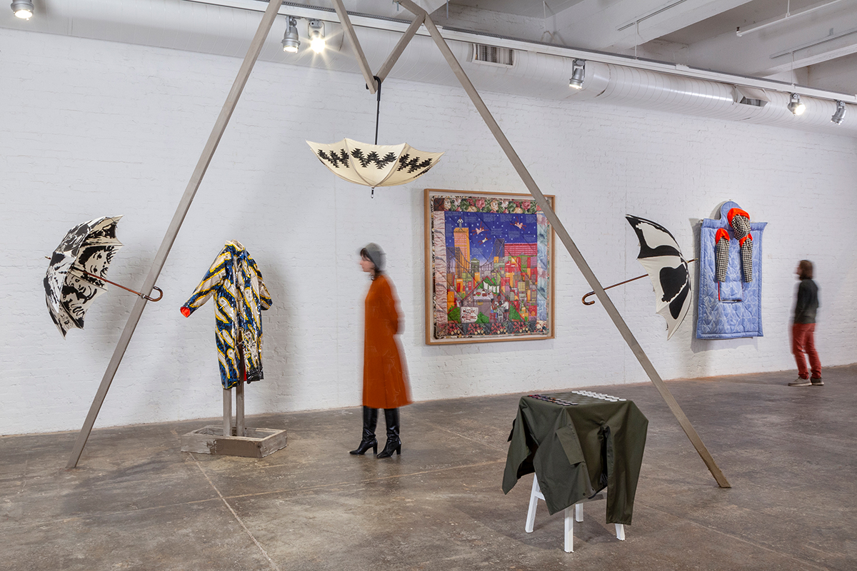 Soft/Cover (installation view). The Fabric Workshop and Museum, Philadelphia. Photo credit: Carlos Avendaño.