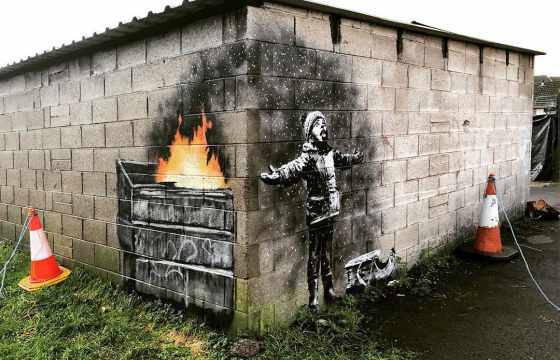 Juxtapoz Magazine - New Work By Banksy In UK's Most Polluted Town